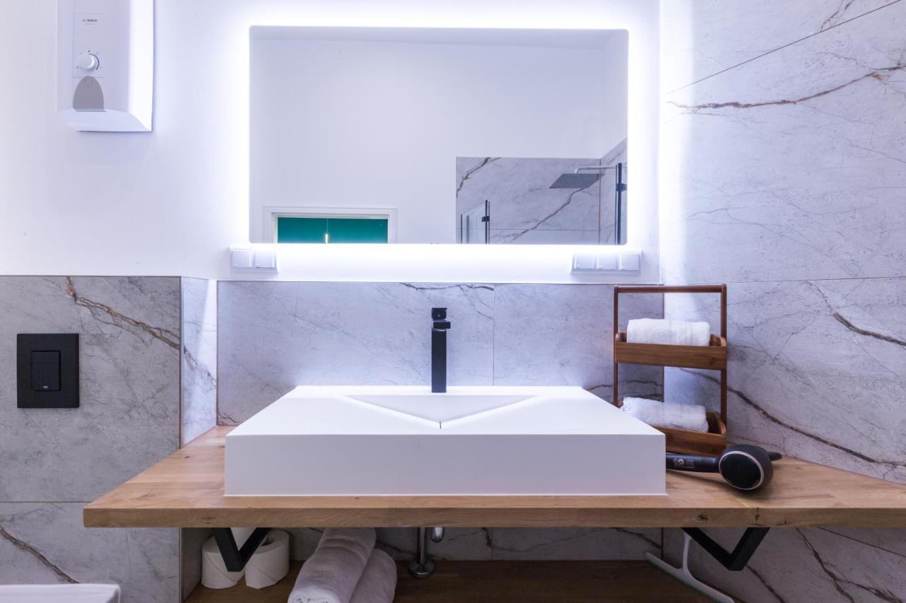 Hevals Spa & Design Apartment Берлін Екстер'єр фото